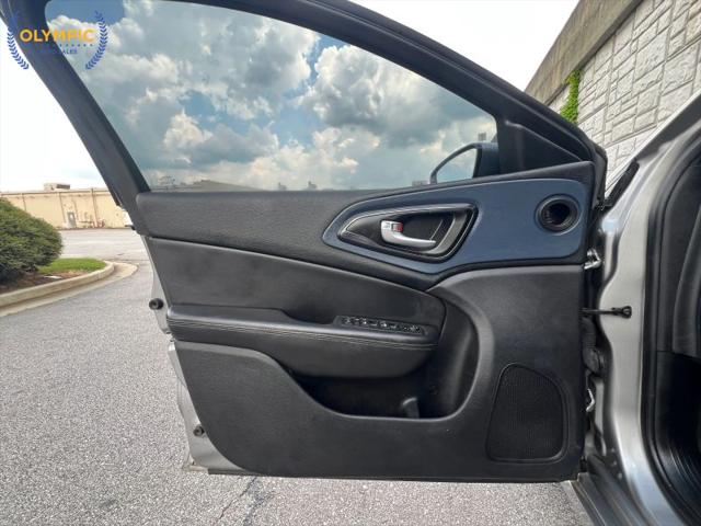 2016 Chrysler 200 S