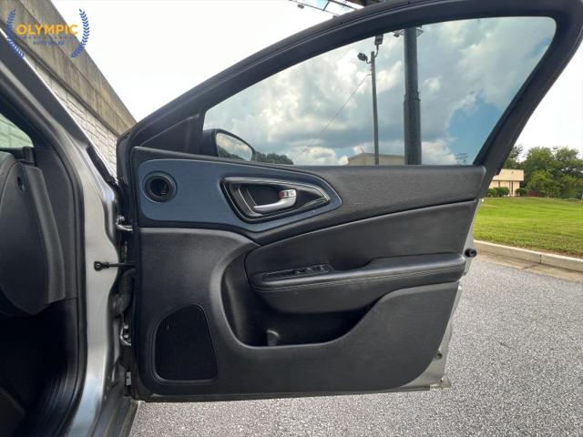 2016 Chrysler 200 S
