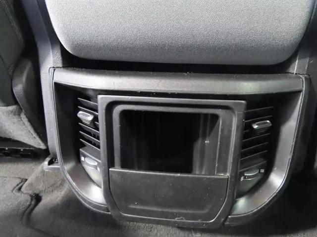 2022 Ram 1500 Big Horn Crew Cab 4x2 5'7" Box