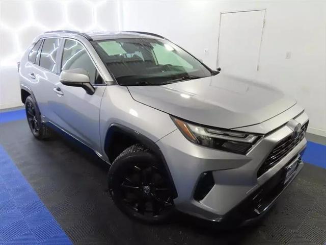 2022 Toyota RAV4 Hybrid SE