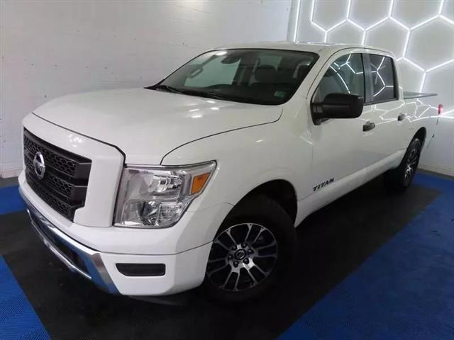 2022 Nissan Titan Crew Cab SV 4x2
