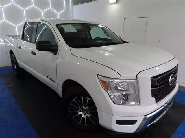 2022 Nissan Titan Crew Cab SV 4x2