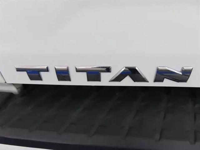 2022 Nissan Titan Crew Cab SV 4x2