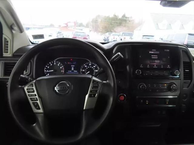 2022 Nissan Titan Crew Cab SV 4x2