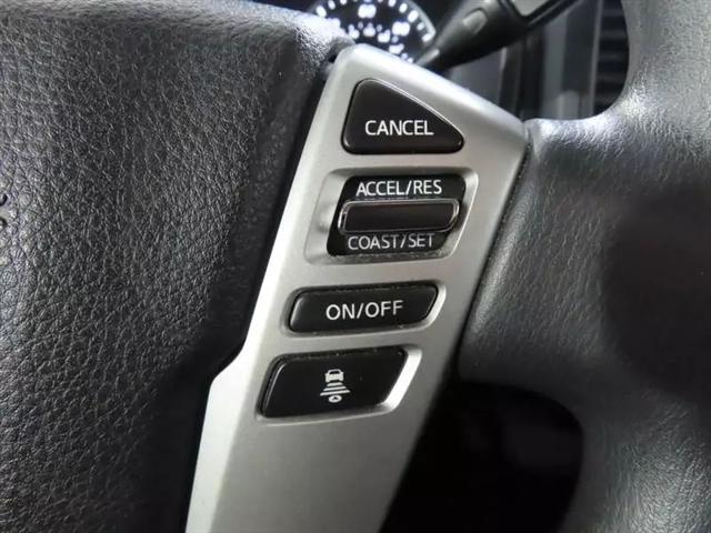 2022 Nissan Titan Crew Cab SV 4x2