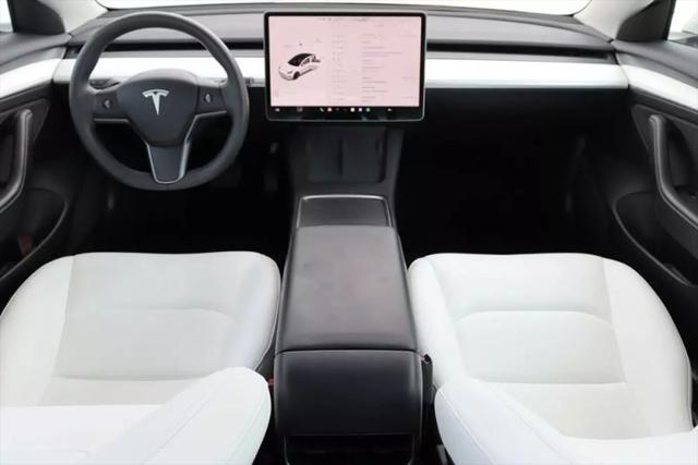 2021 Tesla Model 3 Standard Range Plus Rear-Wheel Drive