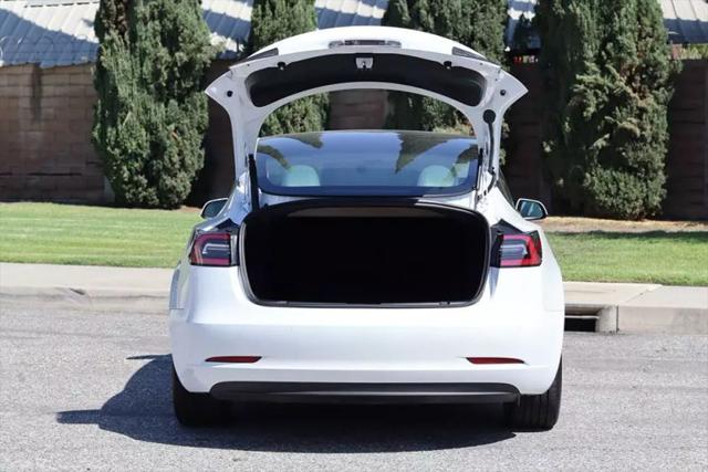 2022 Tesla Model 3 Long Range Dual Motor All-Wheel Drive