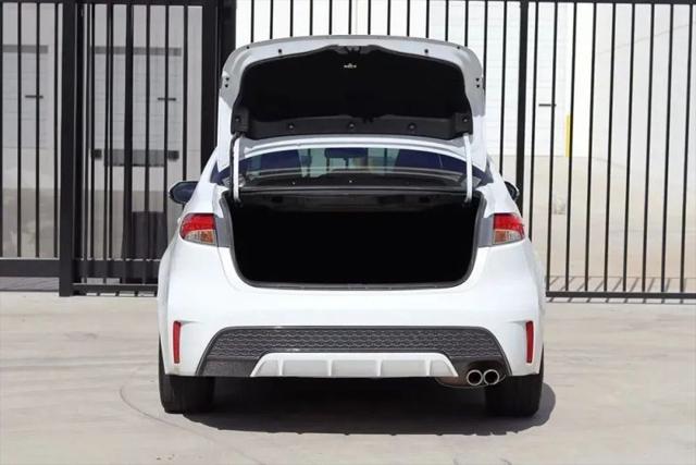 2022 Toyota Corolla SE 6MT