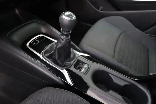 2022 Toyota Corolla SE 6MT