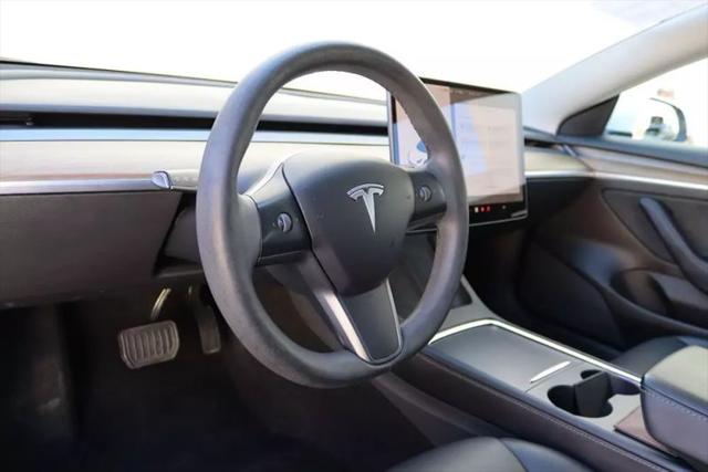2021 Tesla Model 3 Standard Range Plus Rear-Wheel Drive