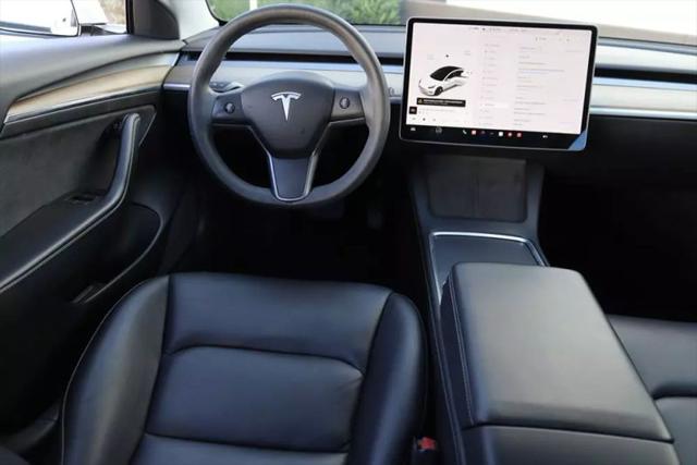 2021 Tesla Model 3 Standard Range Plus Rear-Wheel Drive