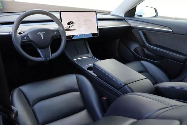 2021 Tesla Model 3 Standard Range Plus Rear-Wheel Drive