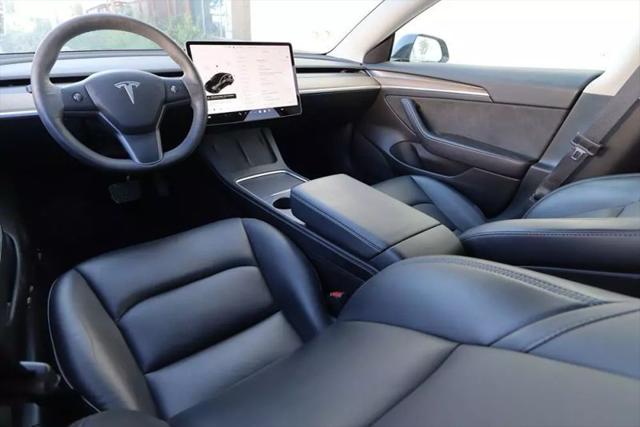 2021 Tesla Model 3 Standard Range Plus Rear-Wheel Drive