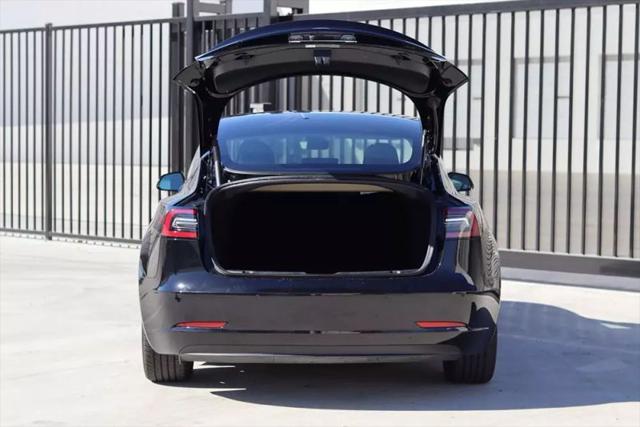 2021 Tesla Model 3 Standard Range Plus Rear-Wheel Drive