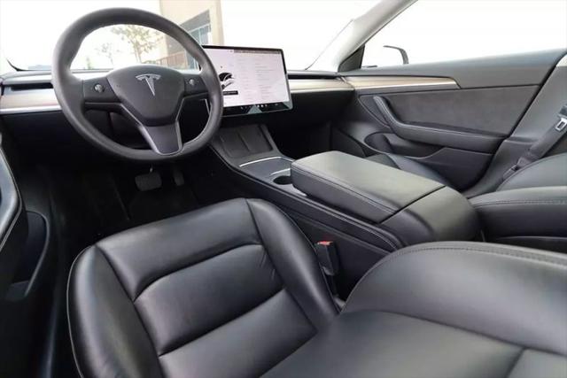 2021 Tesla Model 3 Standard Range Plus Rear-Wheel Drive