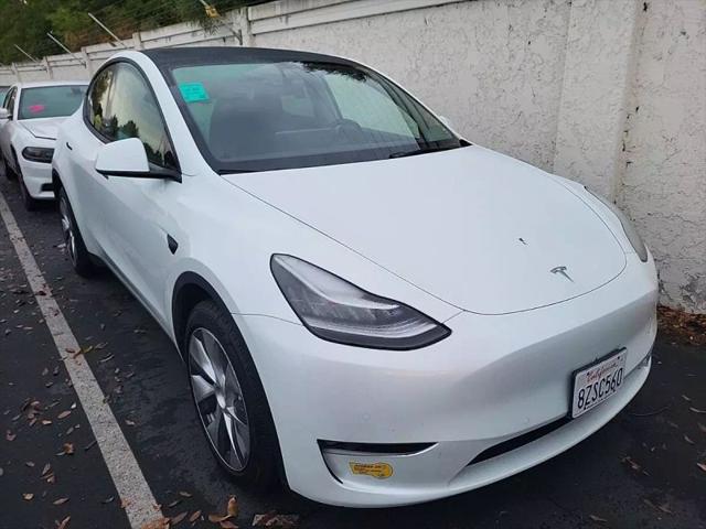 2022 Tesla Model Y Long Range Dual Motor All-Wheel Drive