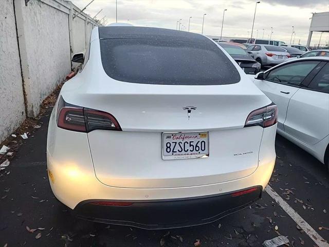 2022 Tesla Model Y Long Range Dual Motor All-Wheel Drive