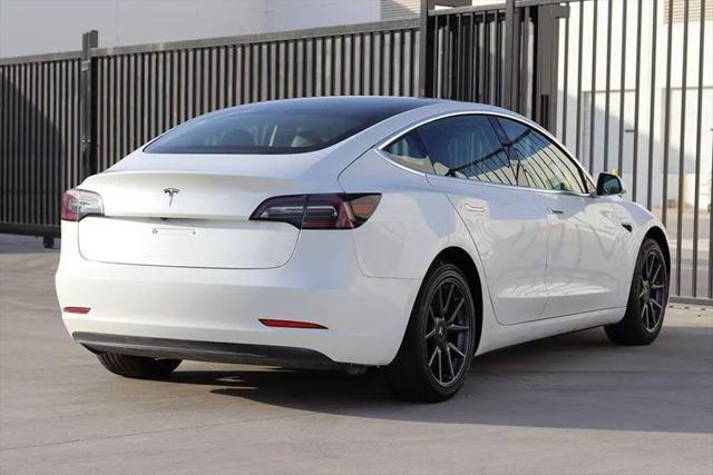 2019 Tesla Model 3 Standard Range Plus