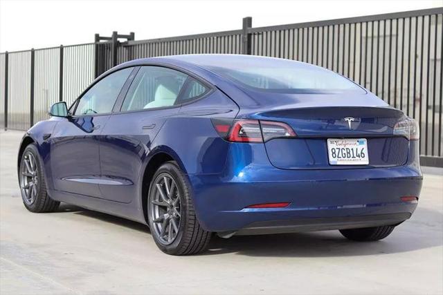2022 Tesla Model 3 Rear-Wheel Drive