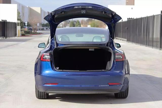 2022 Tesla Model 3 Rear-Wheel Drive