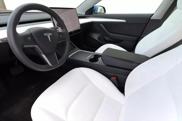 2022 Tesla Model 3 Rear-Wheel Drive