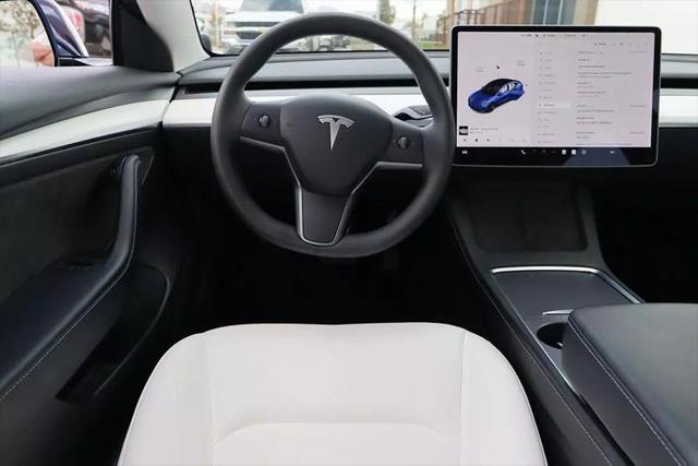 2022 Tesla Model 3 Rear-Wheel Drive