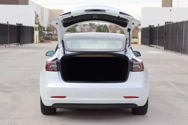 2022 Tesla Model 3 Long Range Dual Motor All-Wheel Drive