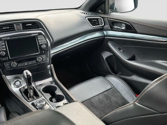 2021 Nissan Maxima SR Xtronic CVT