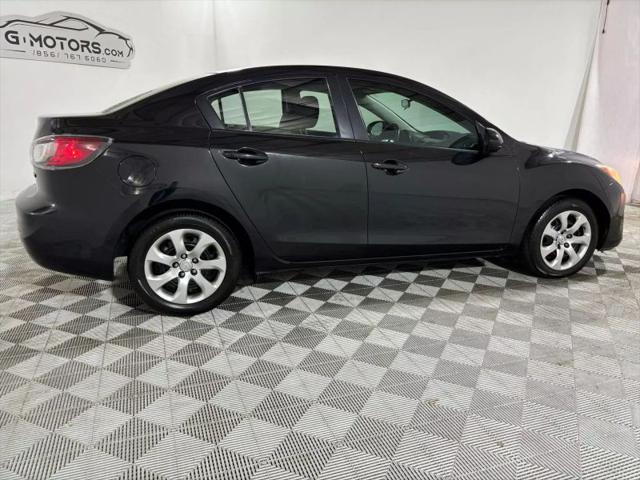 2013 Mazda Mazda3 i Sport