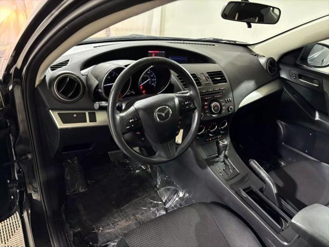 2013 Mazda Mazda3 i Sport