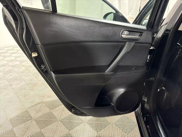 2013 Mazda Mazda3 i Sport
