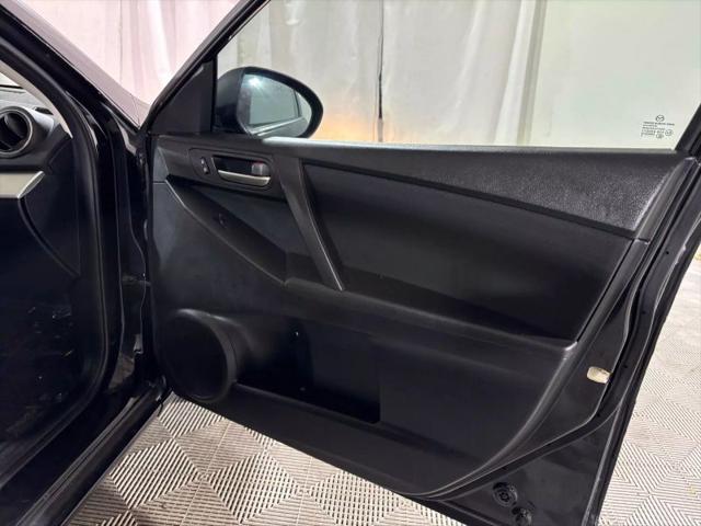 2013 Mazda Mazda3 i Sport