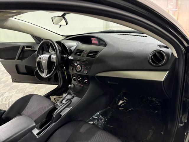 2013 Mazda Mazda3 i Sport