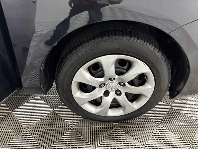 2013 Mazda Mazda3 i Sport