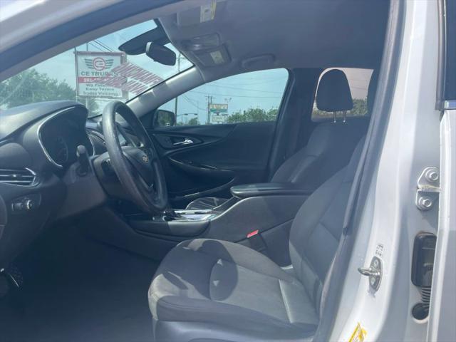 2017 Chevrolet Malibu 1LT