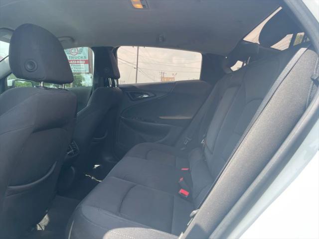 2017 Chevrolet Malibu 1LT