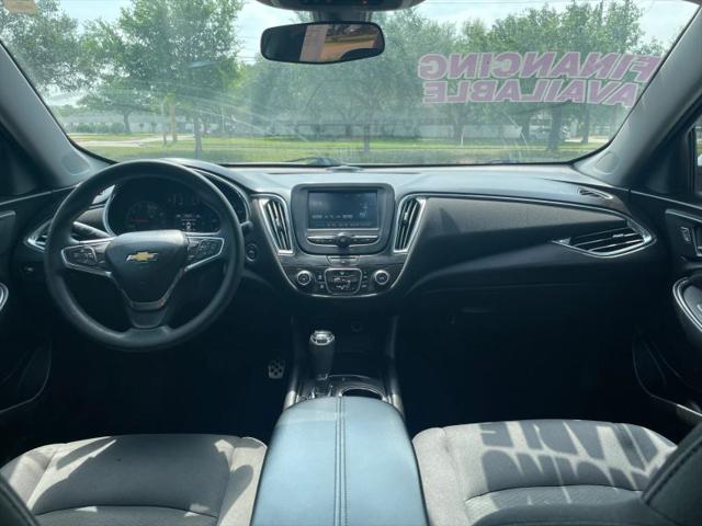 2017 Chevrolet Malibu 1LT