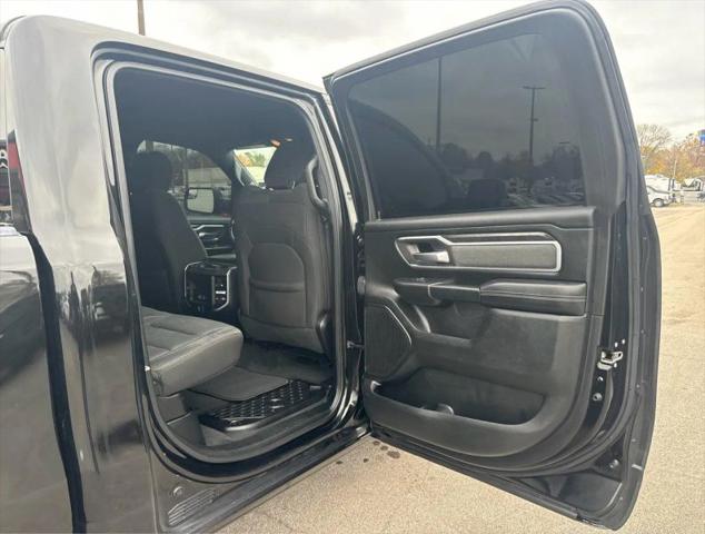 2020 Ram 1500 Big Horn Crew Cab 4x4 5'7" Box