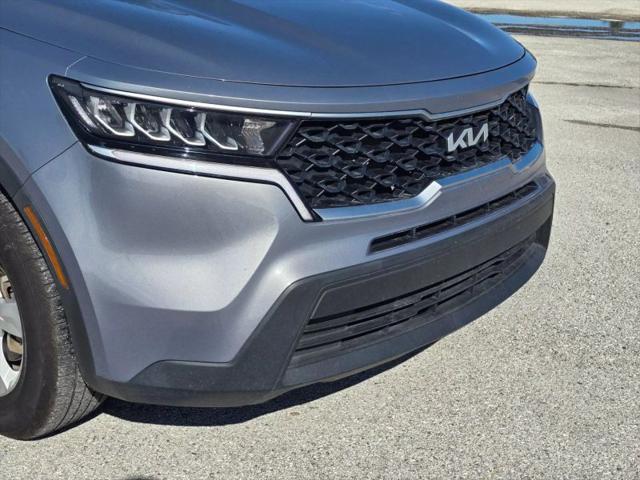 2023 Kia Sorento LX