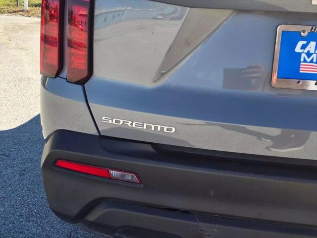 2023 Kia Sorento LX