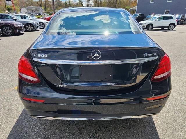 2017 Mercedes-Benz E-CLASS E 300 E 300 4MATIC Sedan 4D