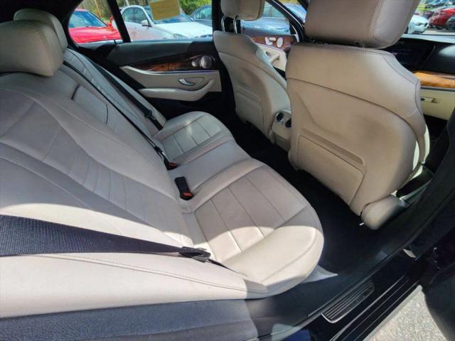 2017 Mercedes-Benz E-CLASS E 300 E 300 4MATIC Sedan 4D