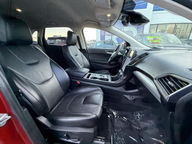 2022 Ford Edge Titanium