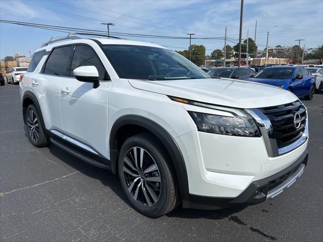 2025 Nissan Pathfinder Platinum FWD