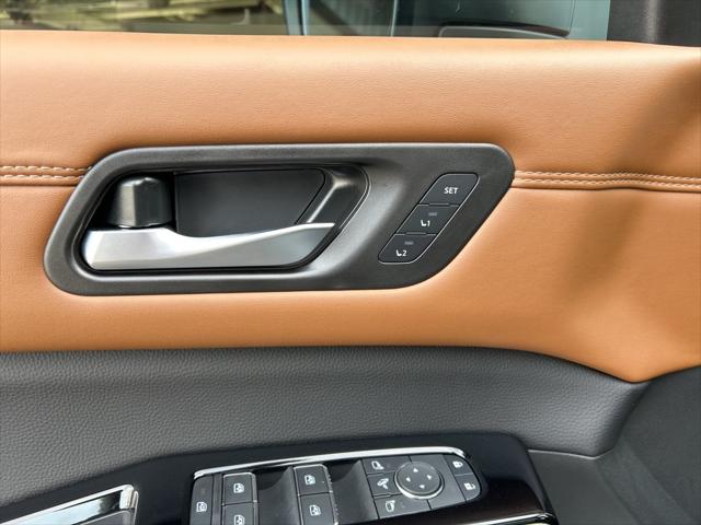 2025 Nissan Pathfinder Platinum FWD