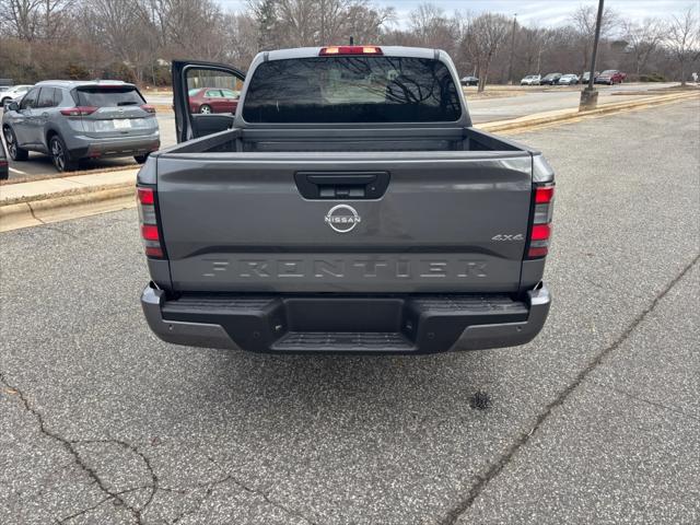 2025 Nissan Frontier Crew Cab SV 4x4