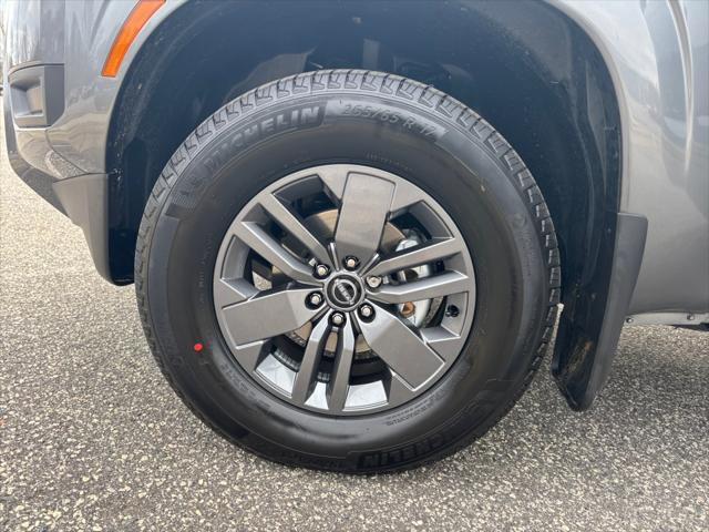2025 Nissan Frontier Crew Cab SV 4x4