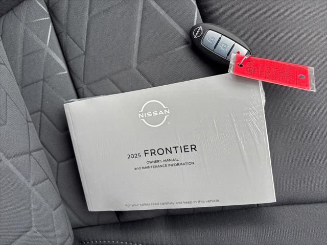2025 Nissan Frontier Crew Cab SV 4x4