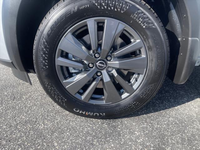 2025 Nissan Pathfinder SV 4WD