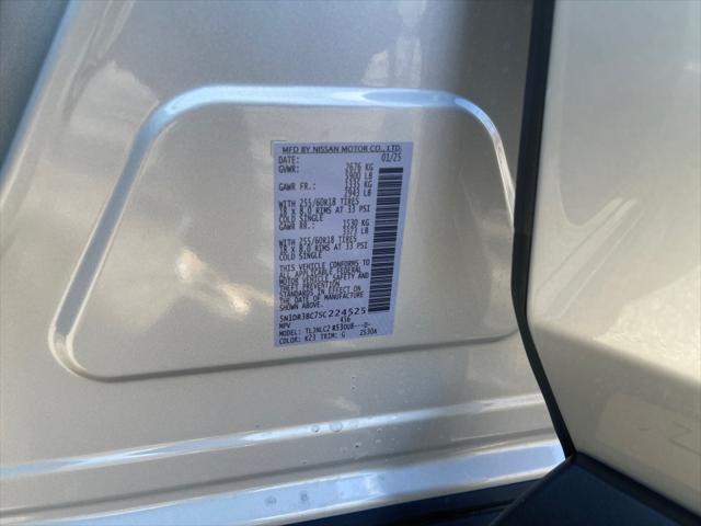 2025 Nissan Pathfinder SV 4WD